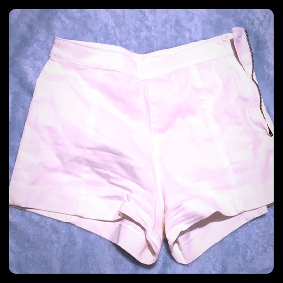 High waisted shorts - Picture 1 of 3